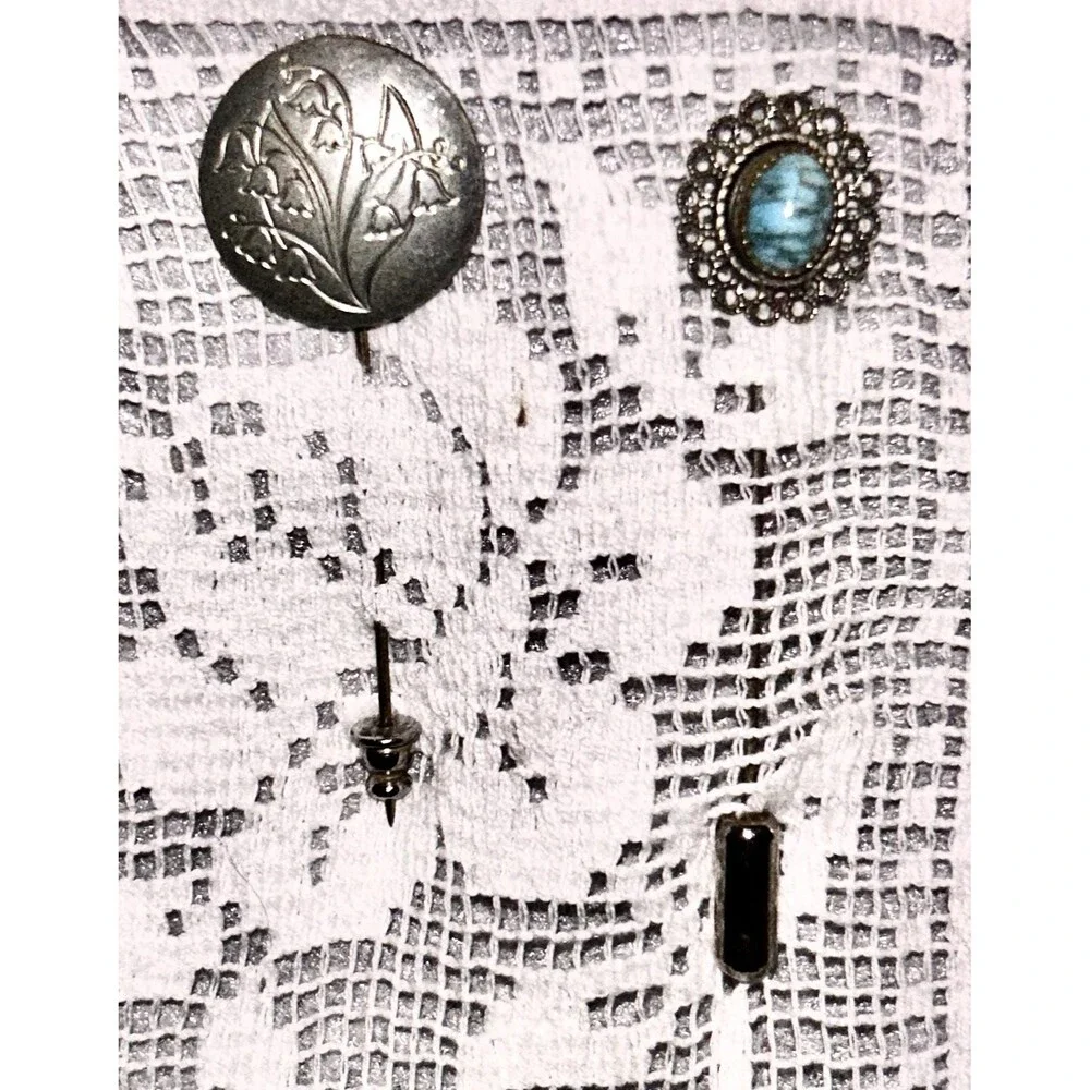 VTG Silver Stone Pin Scallop Edge Oval Canochon Natural Stone Look Stick Pin Str